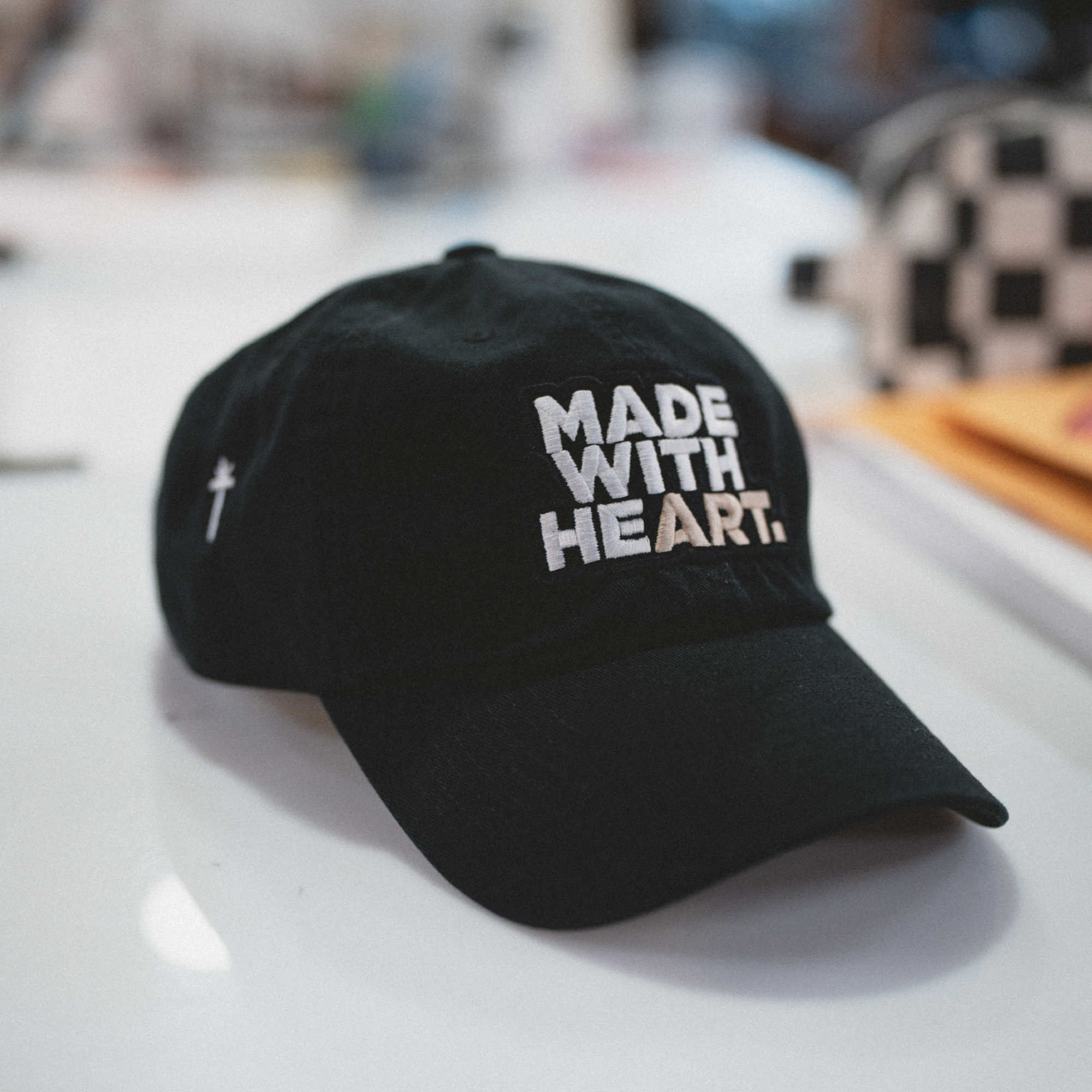 Arte Made With Heart Hat